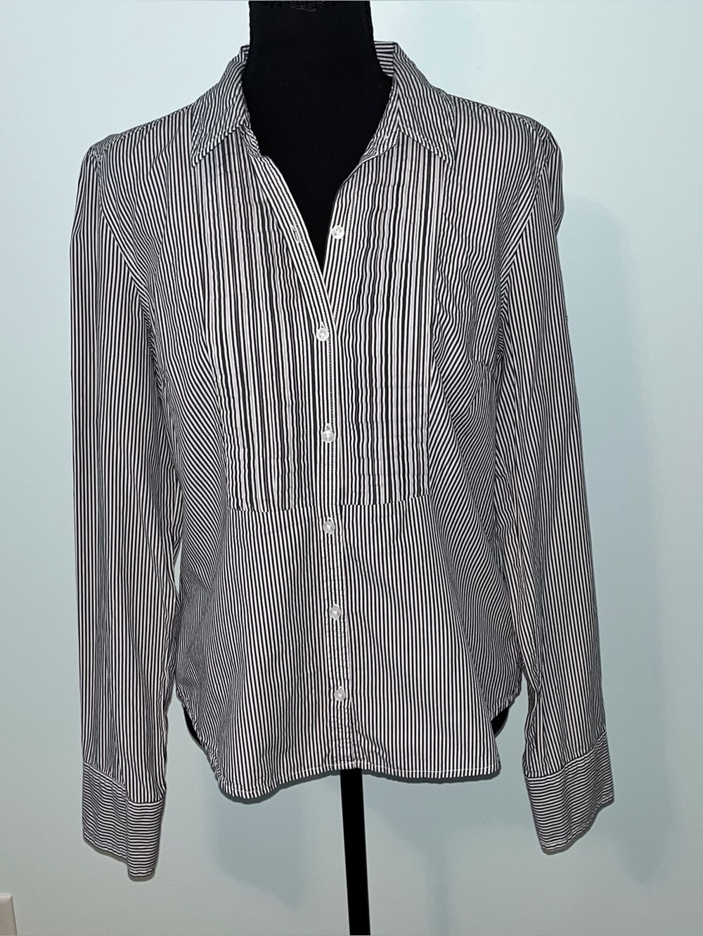 American Eagle vintage preppy striped pintuck black white button down - Size 12